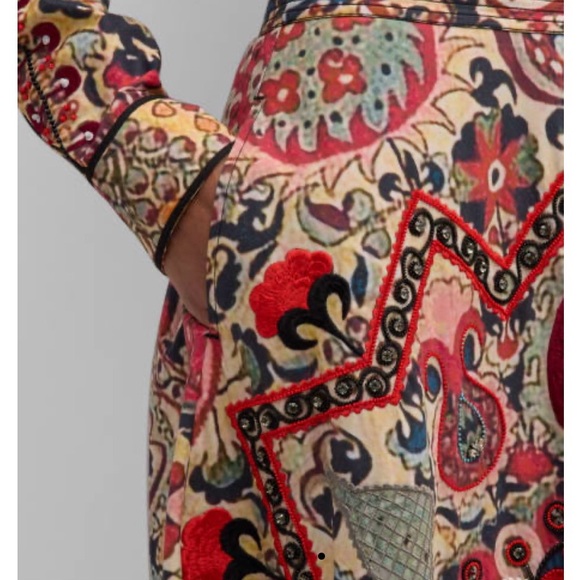 Figure Isla Printed Maxi Skirt with Embroidered Detail - Picture 4 of 14